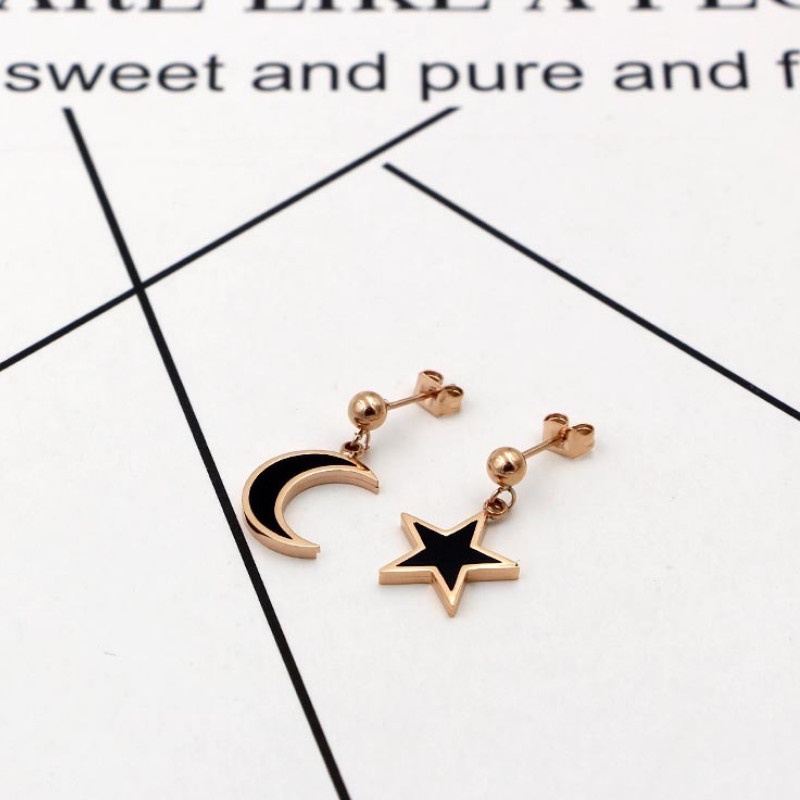 Bông Tai Trăng Sao Titan Ko Han Rỉ TT 3985