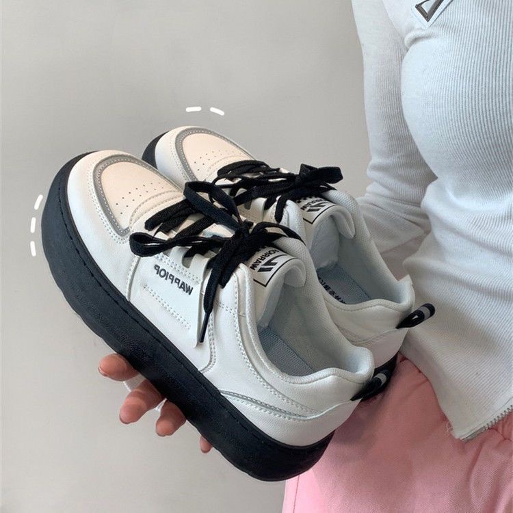 Giày Bánh Mì Cỡ Lớn 2022 Kiểu Lưới Thoáng Khí Đế Dày Thời Trang Mùa Hè Mới Cho Nữ