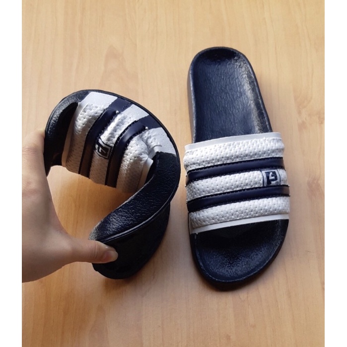 Dép nam quai ngang seven số 7 mã lai bền bỉ êm chân.