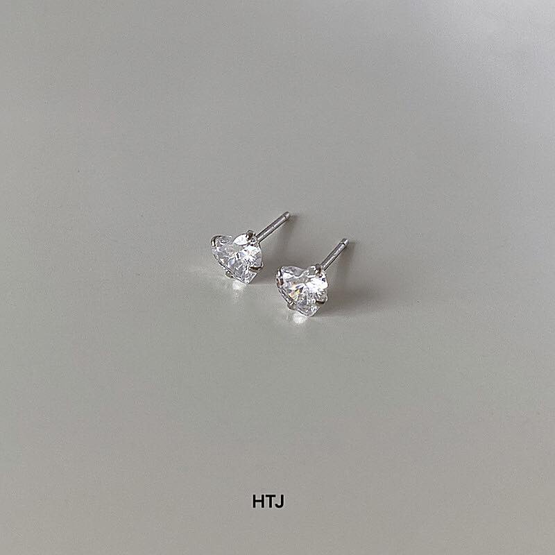 Bông tai hình tim, bông tai nụ đá, bông tai bạc.