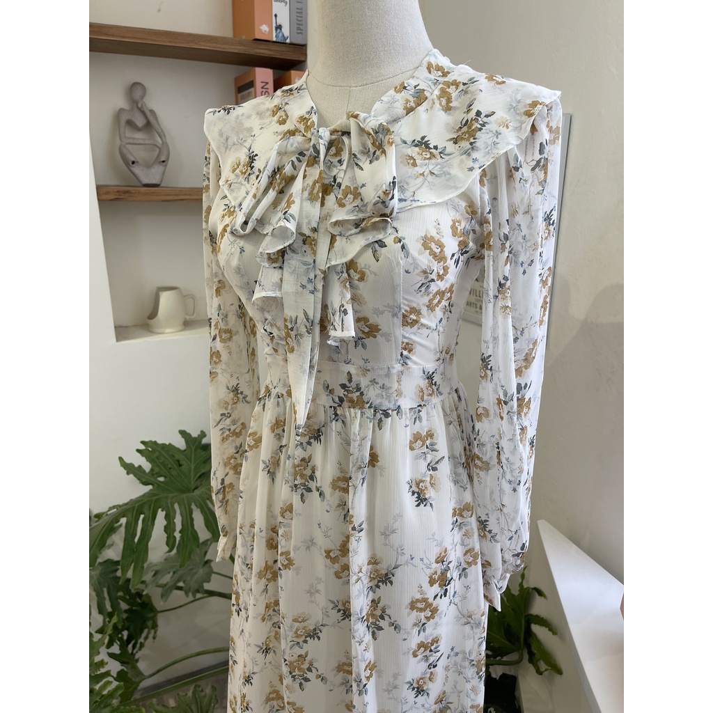 Váy đầm nữ tơ hoa dáng suông dài tay bo chun cổ bèo Flane màu be YAME