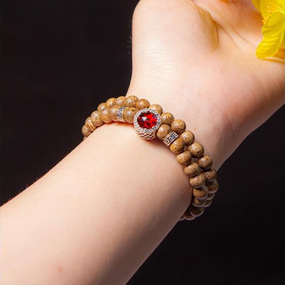 Vòng Trầm Hương Tự Nhiên trầm tích 12-14 năm phối đá Ngũ sắc hợp với từng mệnh size hạt 6mm 54 hạt | BigBuy360 - bigbuy360.vn