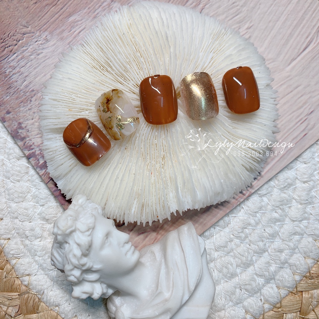 Móng up NailBox Korea vân đá nâu tráng gương