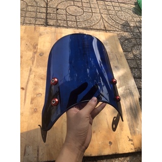 Kính chắn gió M3