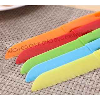 Dao nhựa tập cắt cho bé