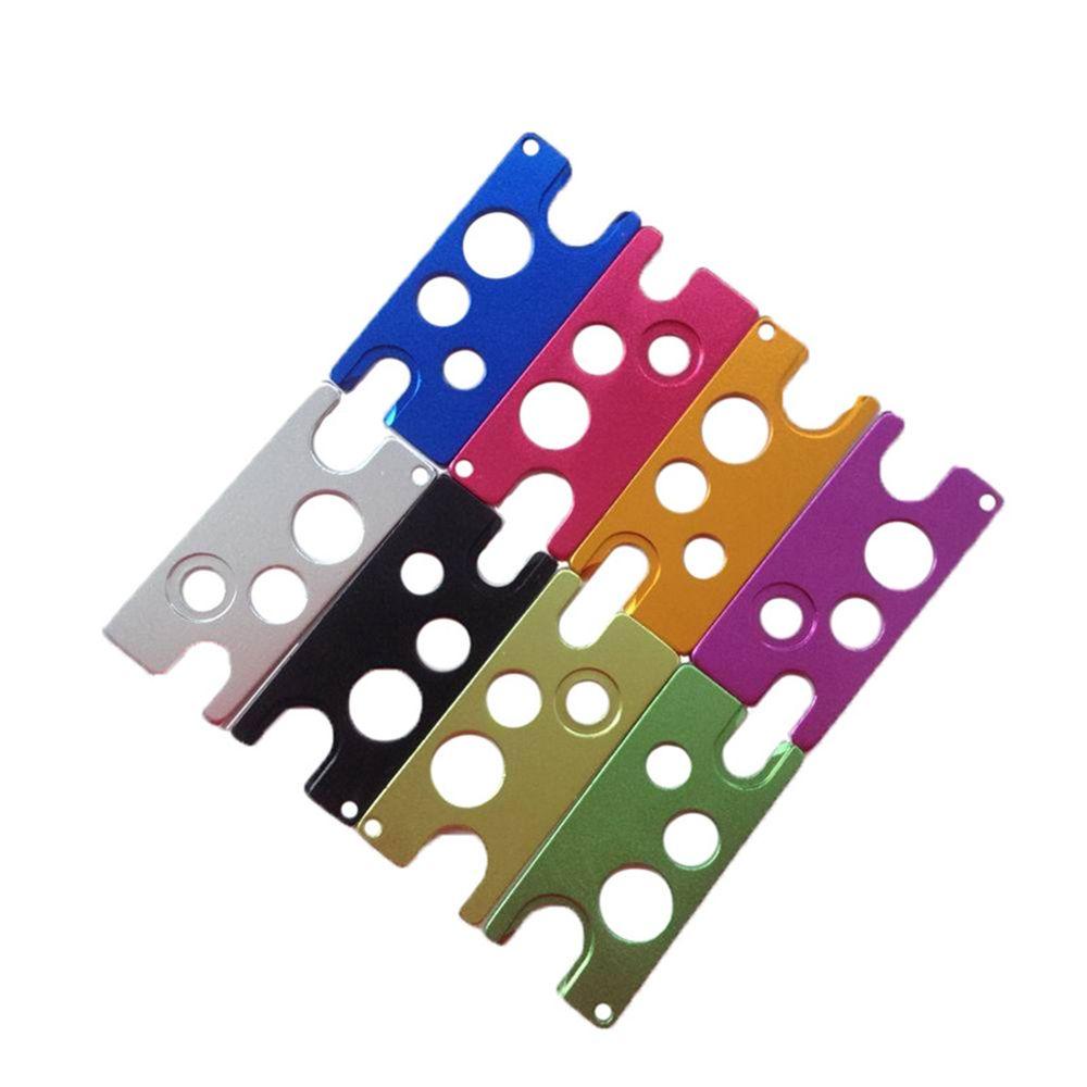 Dụng Cụ Mở Nắp Chai Tinh Dầu Kiêm Móc Khóa Bằng Kim Loại