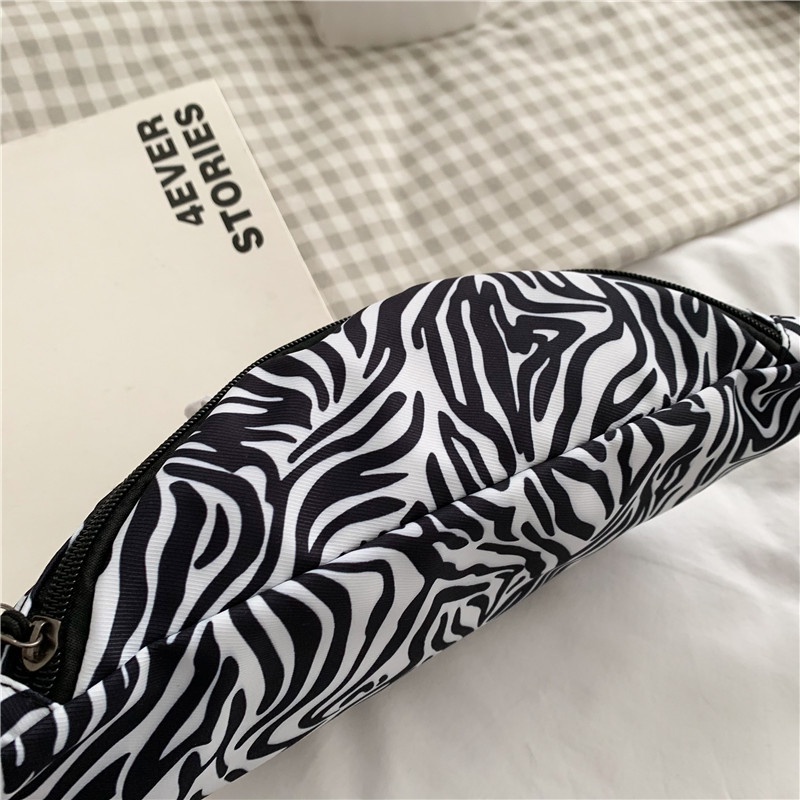 Túi Đeo Chéo Họa Tiết Bò Sữa Phong Cách Thể Thao Mới