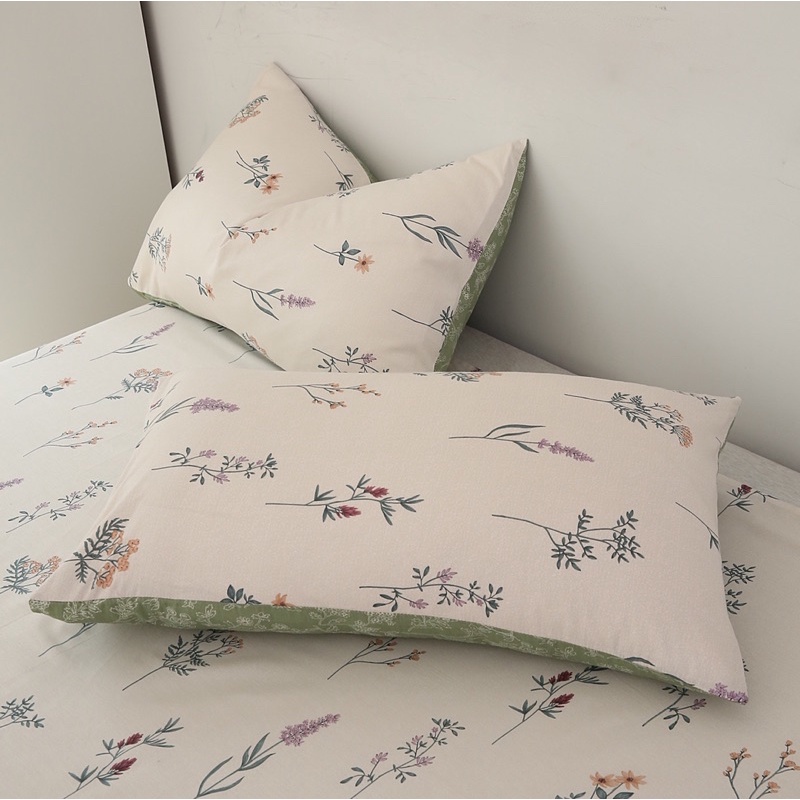 Set Ga - 2 Vỏ Gối Cotton Living Hoa Nhí, Chất Vải Mát, Thấm Mồ Hôi_shinbedding