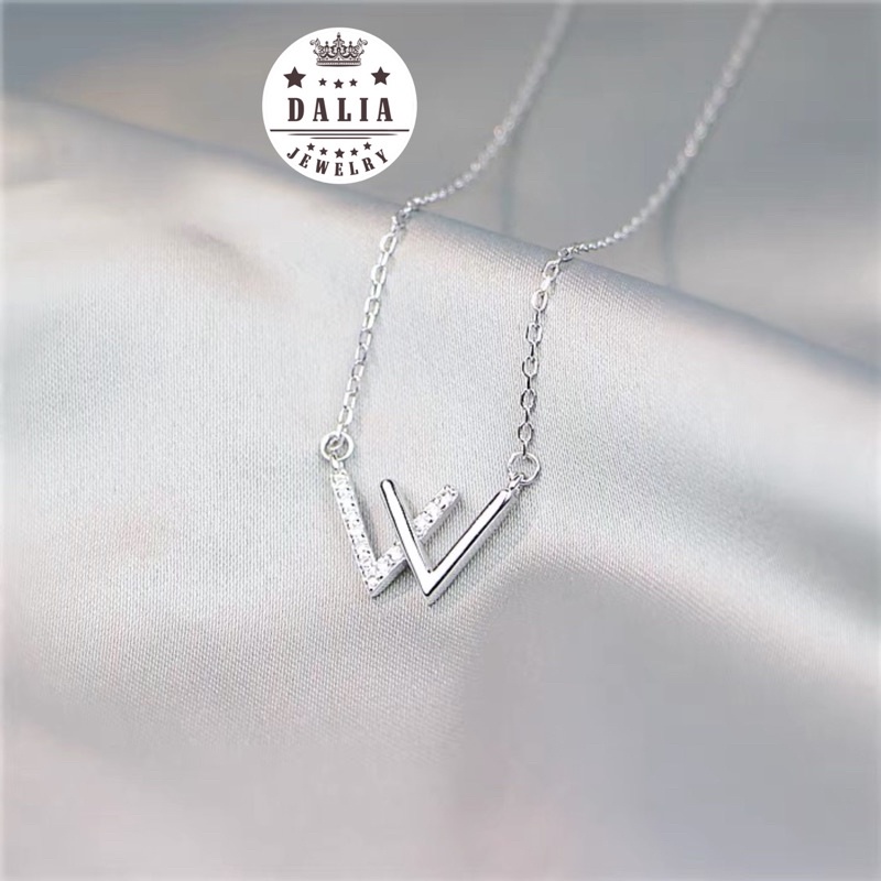 Vòng cổ bạc nữ DaLiA Jewelry dây chuyền chữ cái W thanh xiên cá tính thu hút ánh nhìn