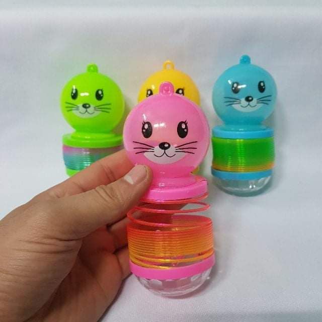 Lò xo nhún nhảy phát sáng 7 màu