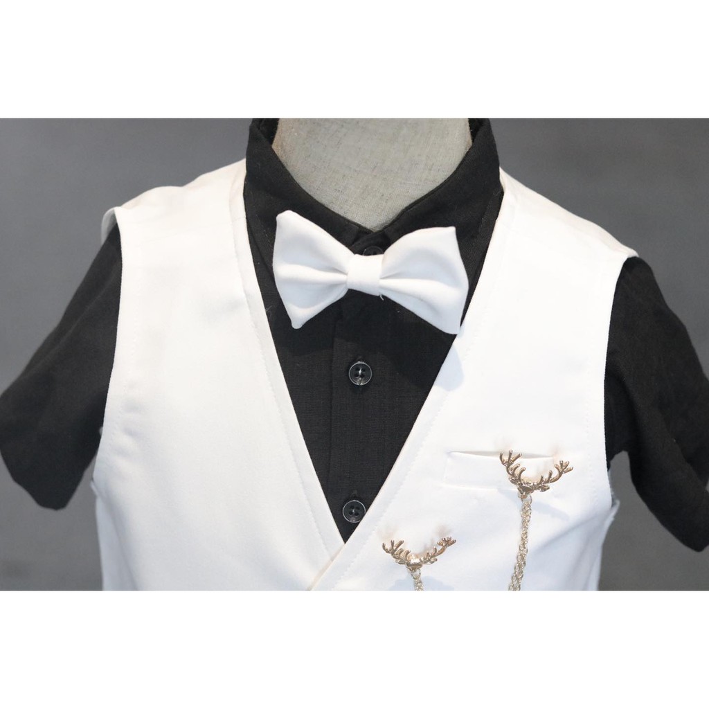 Set gile trắng kết hợp sơ mi đen ngắn tay cho bé trai