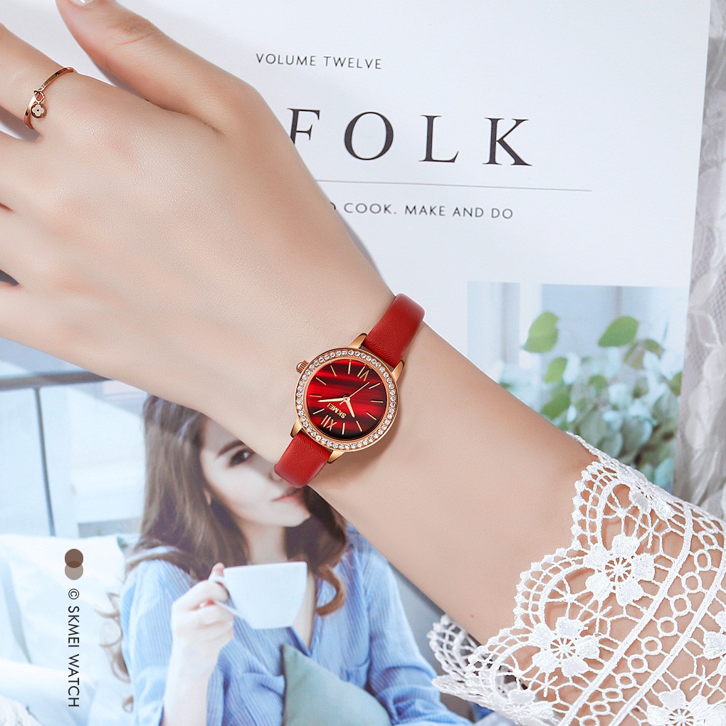 SKMEI 1711 Fashion Casual Ladies Quartz Watch Stone Leather Strap Time Display
