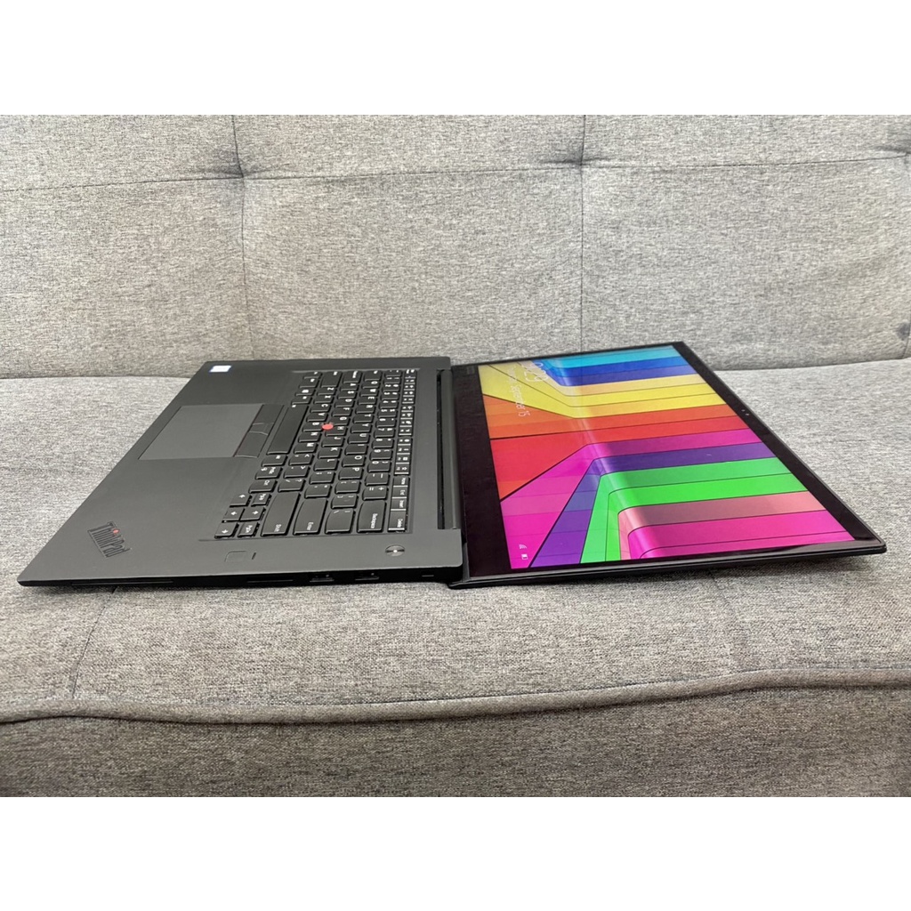 Thinkpad X1 Extreme i7-8850H l RAM 16G l SSD 256G l VGA 1050 Ti l 15' UHD 4K  Like New 99%