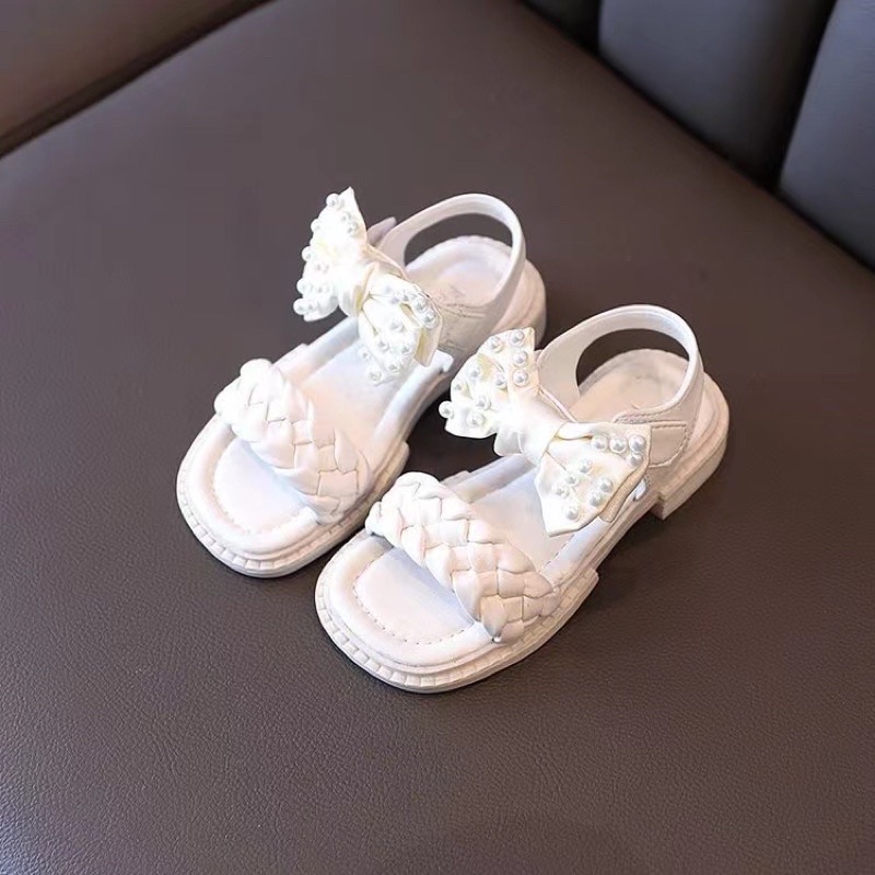Giày sandal bé gái mã 618