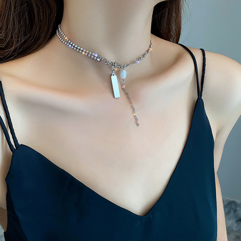 Vòng cổ thép titan mặt hình chữ nhật và ngọc trai