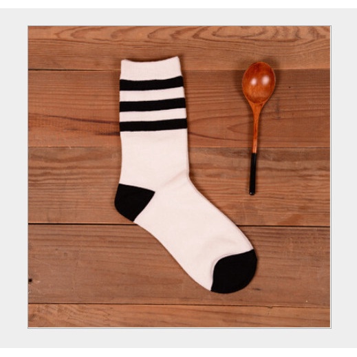 Vớ Tất hình ngôi sao cao cổ Nam Nữ phong cách thể thao, trẻ trung, năng động.