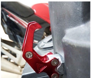 Móc treo đồ xe máy biker ( đại bàng CNC )