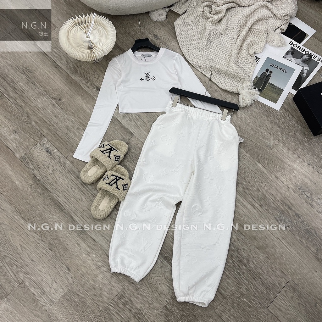 SET ÁO CROP TAY DÀI + QUẦN XỐP BOOM Ꮯɦ𝚊̂́ȶ Ꮮɨ𝚎̣̂𝚞: thun xốp nổi HÀNG NHẬP- túi rip xịn