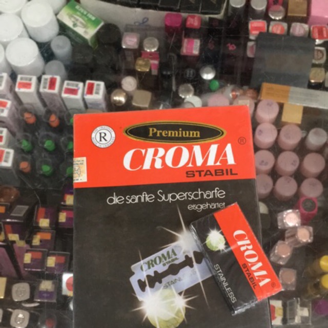 Vỉ 200 lưỡi dao lam CROMA