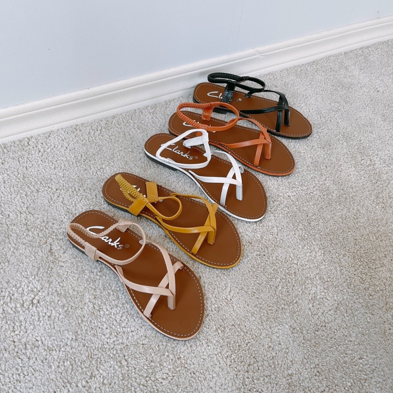 Giày sandal nữ mảnh nữ đế bằng kẹp giày sandal dây đi học SOBINAA