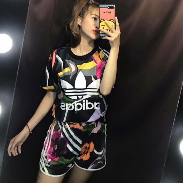 Bộ ngủ Adidas