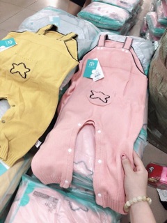 Yếm len cho bé