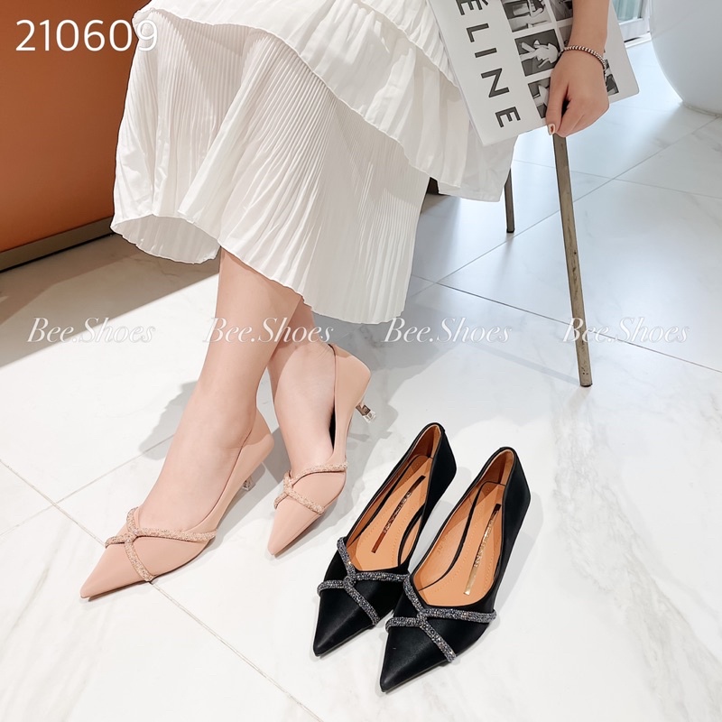 BEESHOES - GIÀY CAO GÓT BEESHOES QUAI ĐÁ CHÉO DA VÂN MỜ GÓT NHỌN CAO 3 PHÂN SẴN MÀU ĐEN,HỒNG 210609