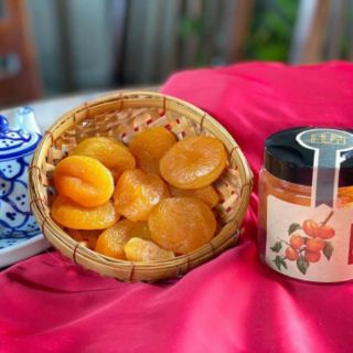 HỘP QUÀ TẾT 8 VỊ MỨT