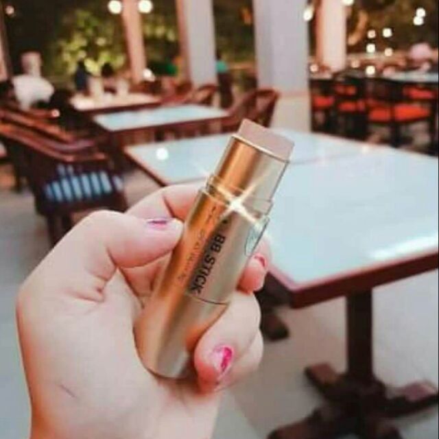 Kem nền che khuyết điểm BB Stick