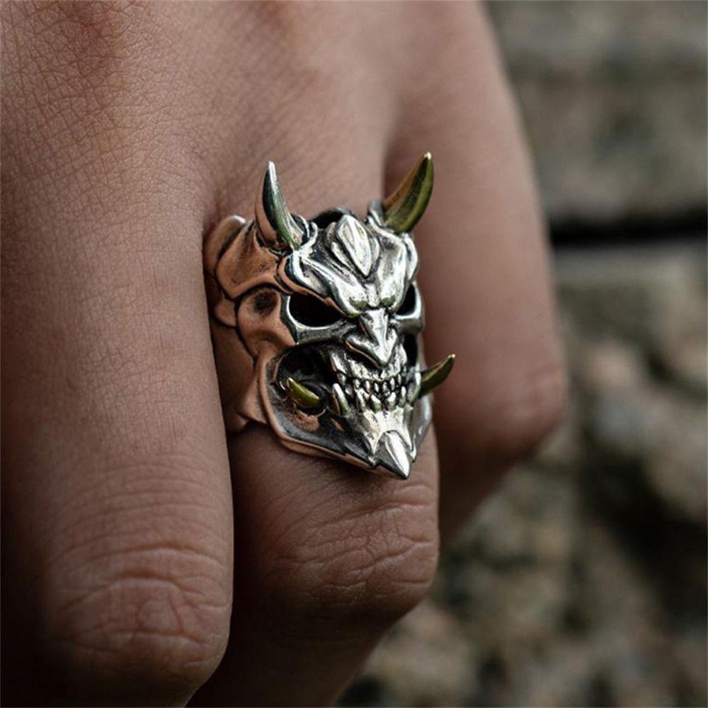 Nhẫn Hình Bộ Xương Phong Cách Gothic Cổ Điển Cho Nam