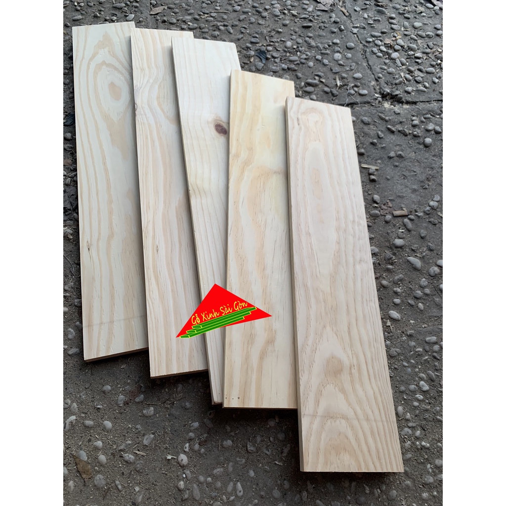 Thanh gỗ thông rộng 14cm, dài 80cm, dày 1.3cm đã bào láng đẹp 4 mặt thích hợp làm decord, làm kệ sách, tủ giày