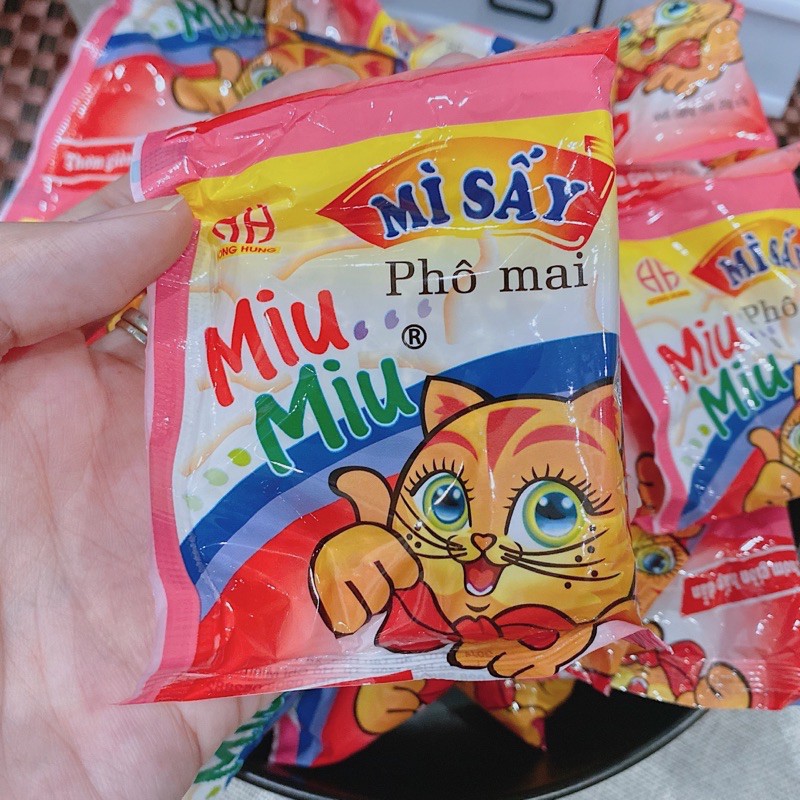 Mì sấy phô mai tuổi thơ Miu Miu