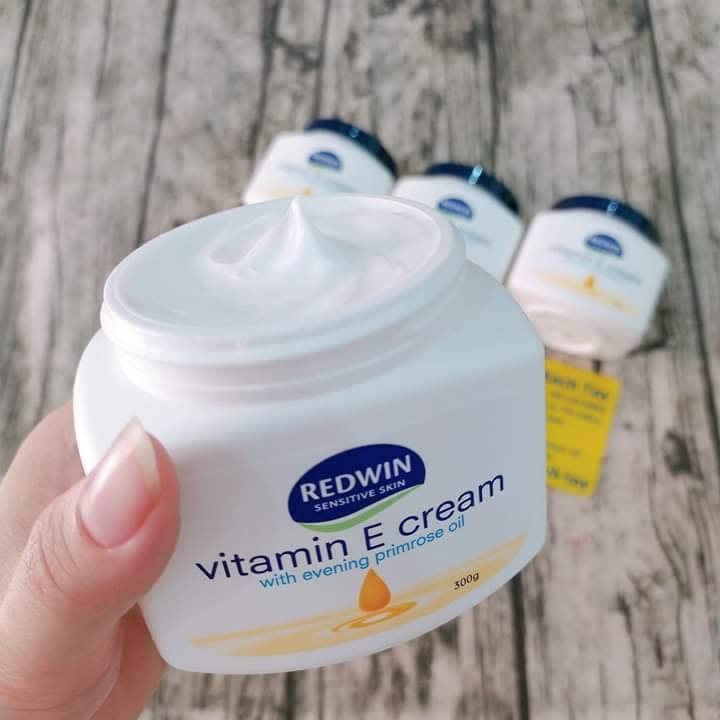 Kem dưỡng vitamin E Redwin Úc dạng hũ siêu to 300ml