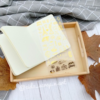 Sticker phi hành gia gold lấp lánh