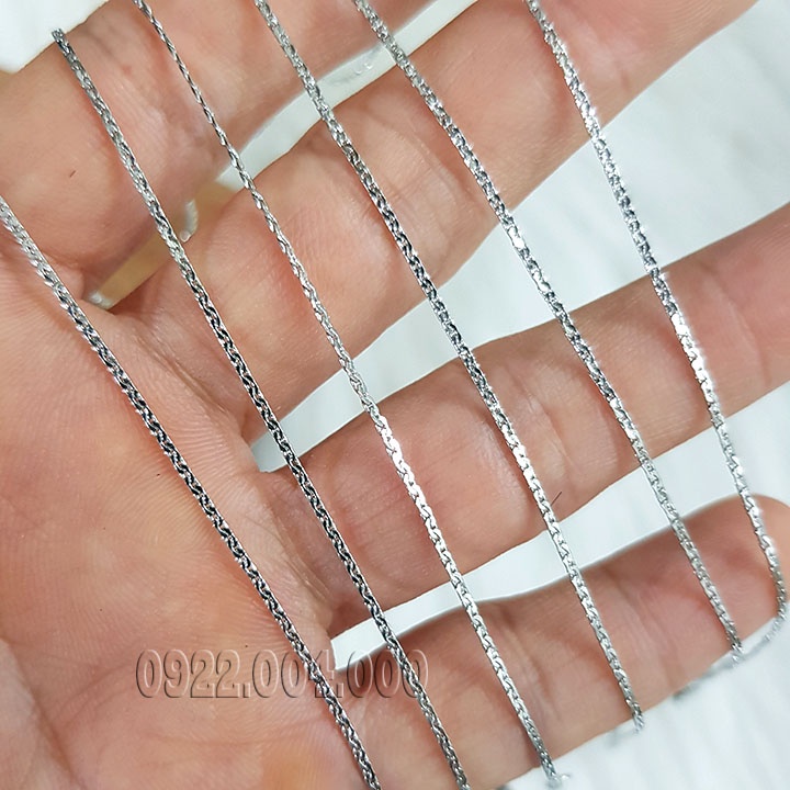 Dây chuyền mạ vàng cỡ nhỏ phù hợp cho cả nam và nữ DZ1800.