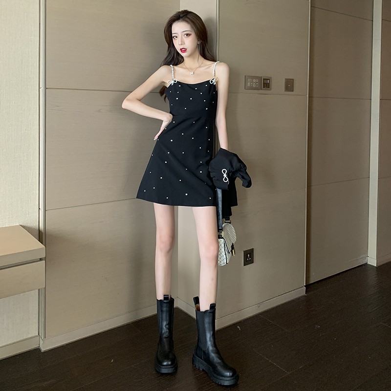 Có sẵn_Váy hai dây lấp lánh Jennie