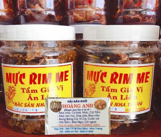 Mực rim me nguyên con
