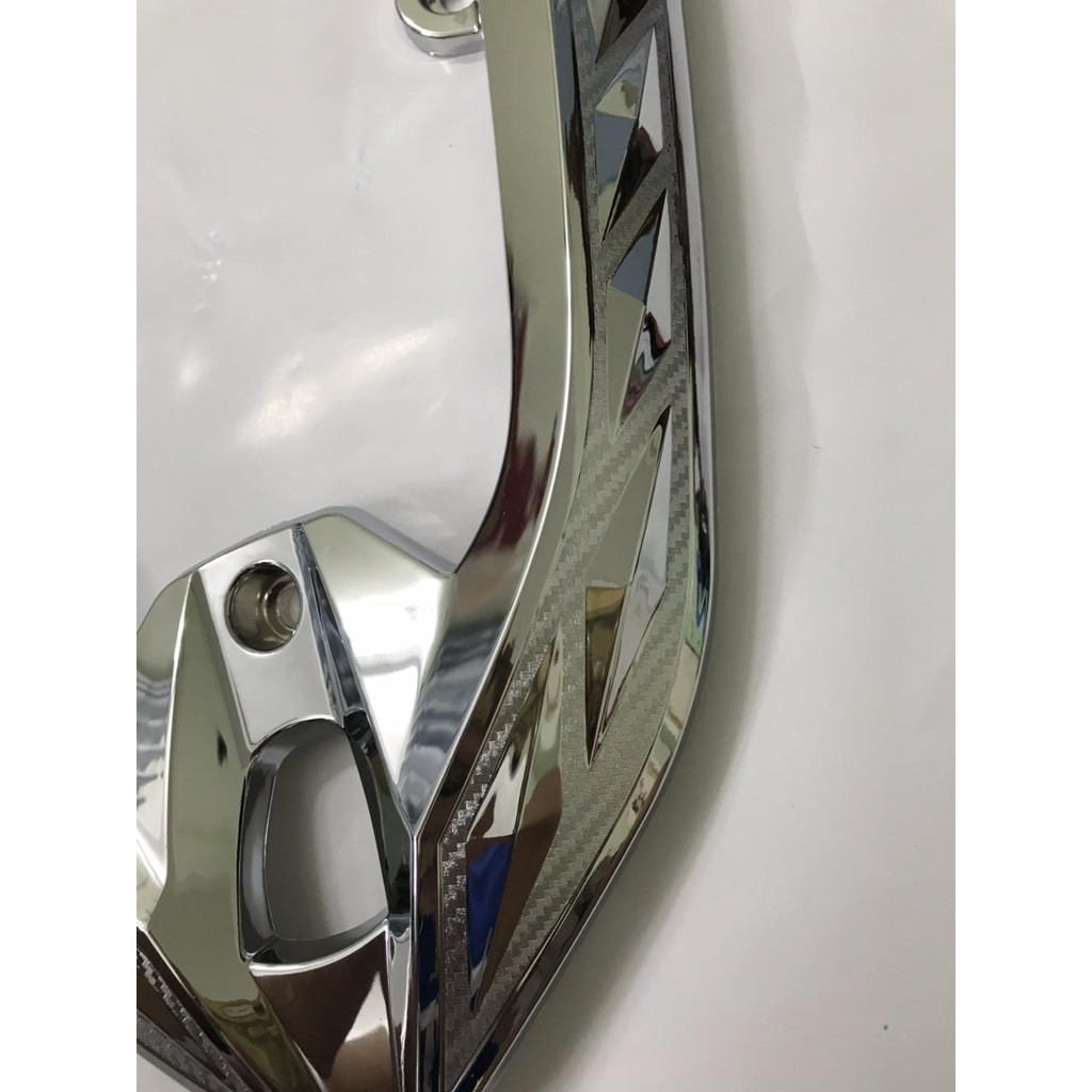 Ốp cảng sau xe VARIO 2016-2017 xài chung cảng Click 2015-2017 sơn Carbon & Crom cao cấp