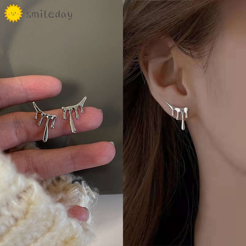 Khuyên tai hình giọt nước màu bạc phong cách vintage