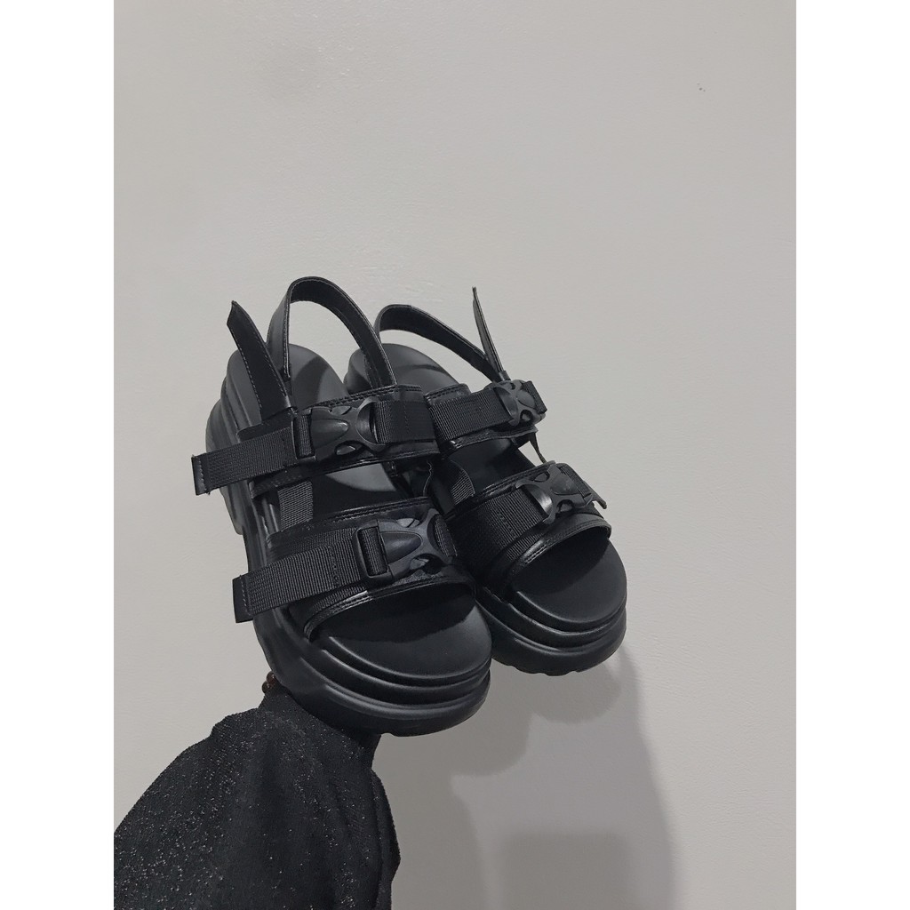 Sandal ulzzang đế cao 7cm mã 218