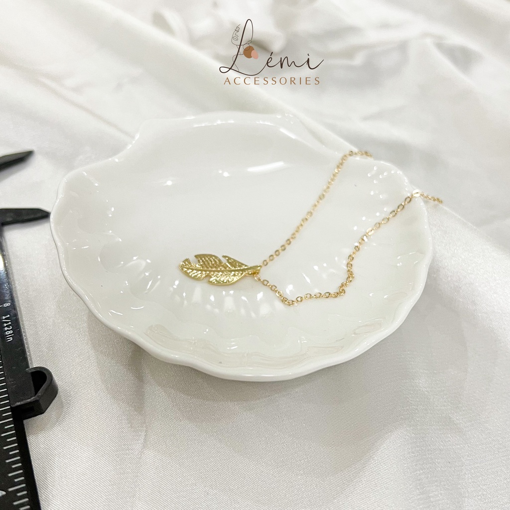 Dây chuyền nữ tạo hình chiếc lá đơn giản Lémi vòng cổ thời trang Hàn Quốc