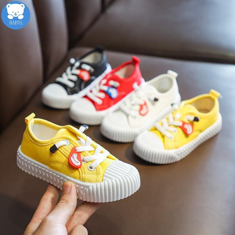 Giày sneaker phong cách Hàn Quốc cho bé