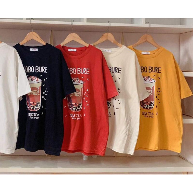 Áo thun tay lỡ hình ly trà sữa M-B-Q-B-Q B-U-R-E