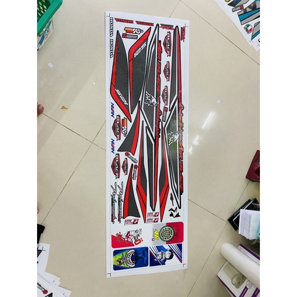 ( Quí khách vui lòng mang ra tiệm cho thợ dán ) Tem Airblade 2014 đen