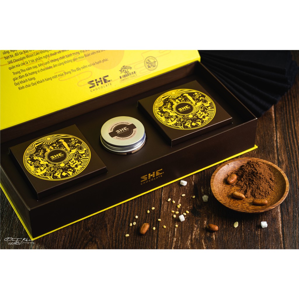 Hộp Bánh Trung Thu Cao Cấp Trăng Cười MN (SHE Chocolate) | BigBuy360 - bigbuy360.vn