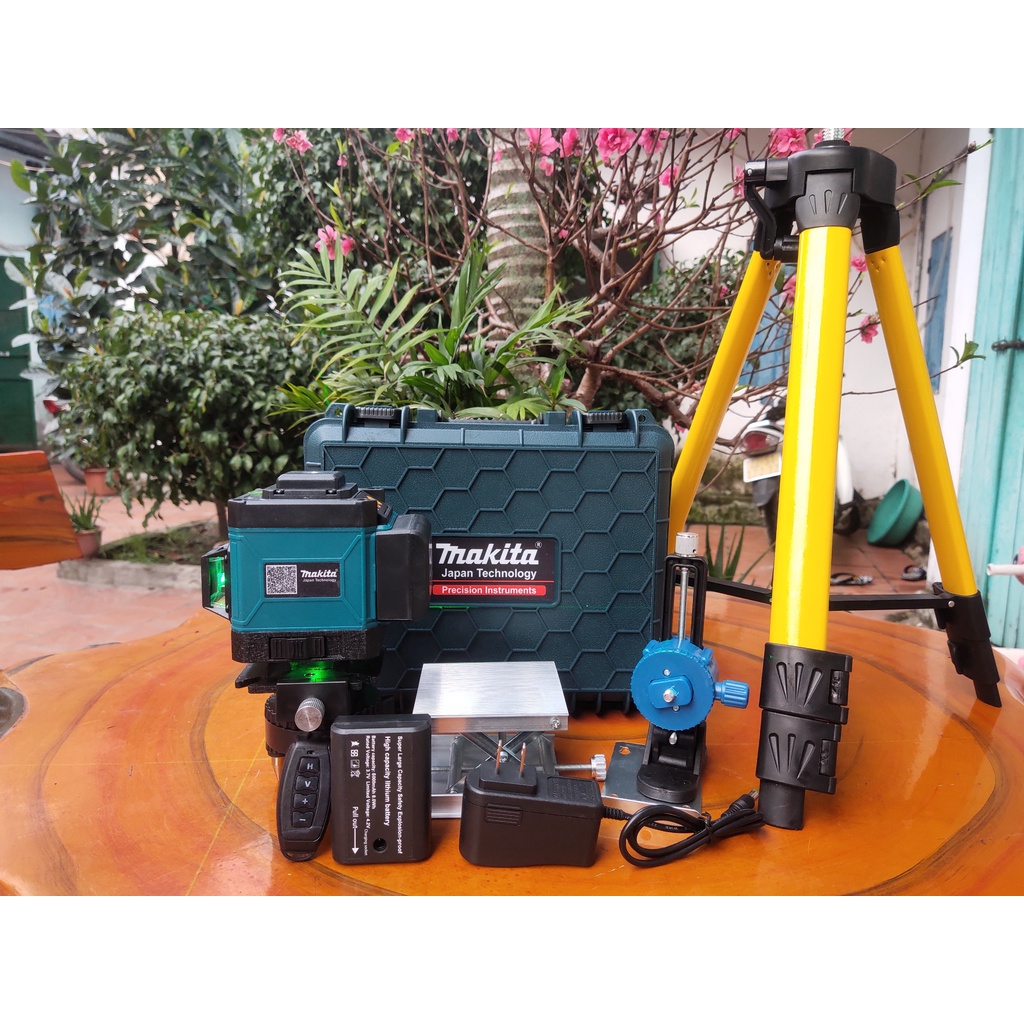 Máy bắn cốt cân bằng laser 12 tia Makita , Máy cân mực – Tặng kèm pin dự phòng