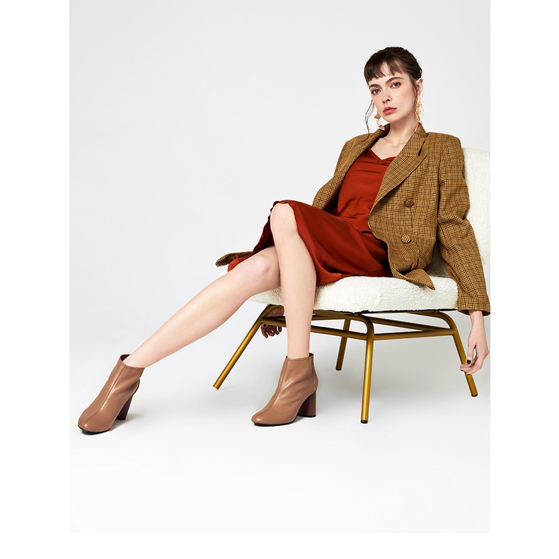 Bốt Daphne gót trụ vân gỗ 8cm