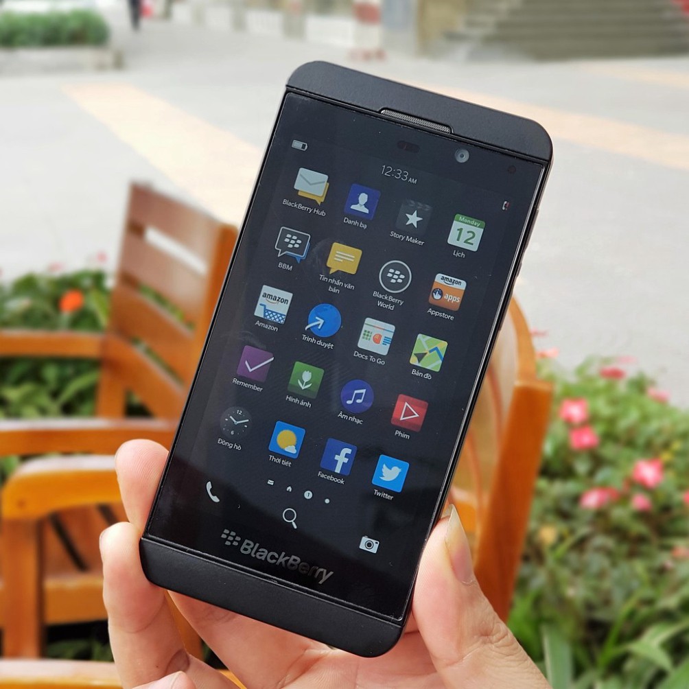 Điện thoại Blackberry Z10 16GB RAM 2GB chính hãng