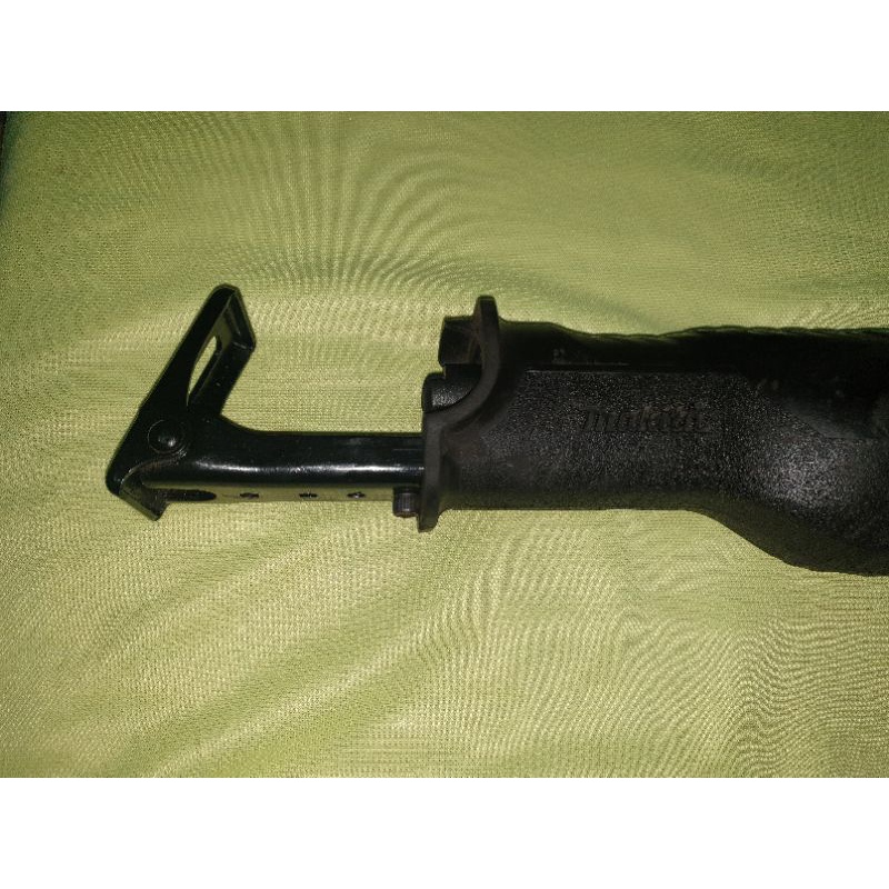 Cưa kiếm Makita JR186D