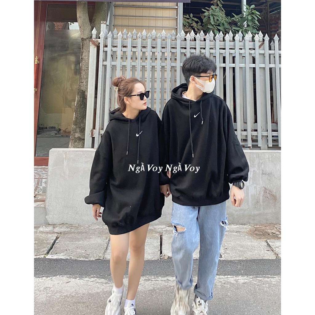 ÁO HOODIE NK CÓ CHỮ TRÊN MŨ MÀU ĐEN VÀ TRẮNG | BigBuy360 - bigbuy360.vn